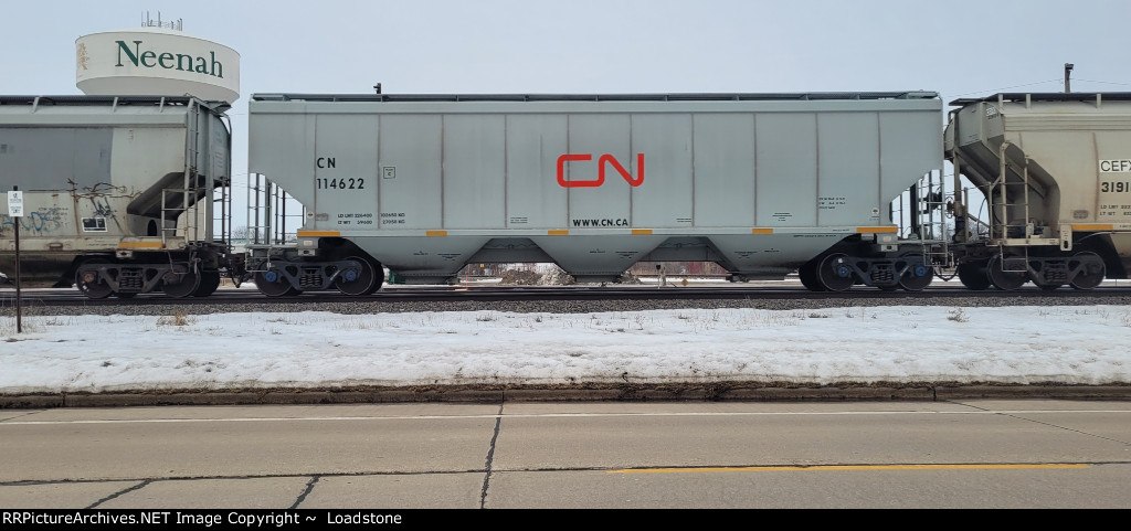 CN 114622